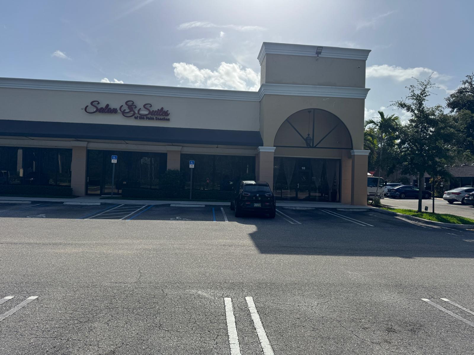 Salon Entrance
